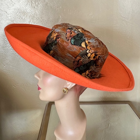 UNIQUE DESIGNER VINTAGE ORANGE FELT WIDE BRIM HAT + MULTICOLORED FEATHERS main image 4